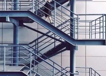 Thang thoát hiểm là gì?